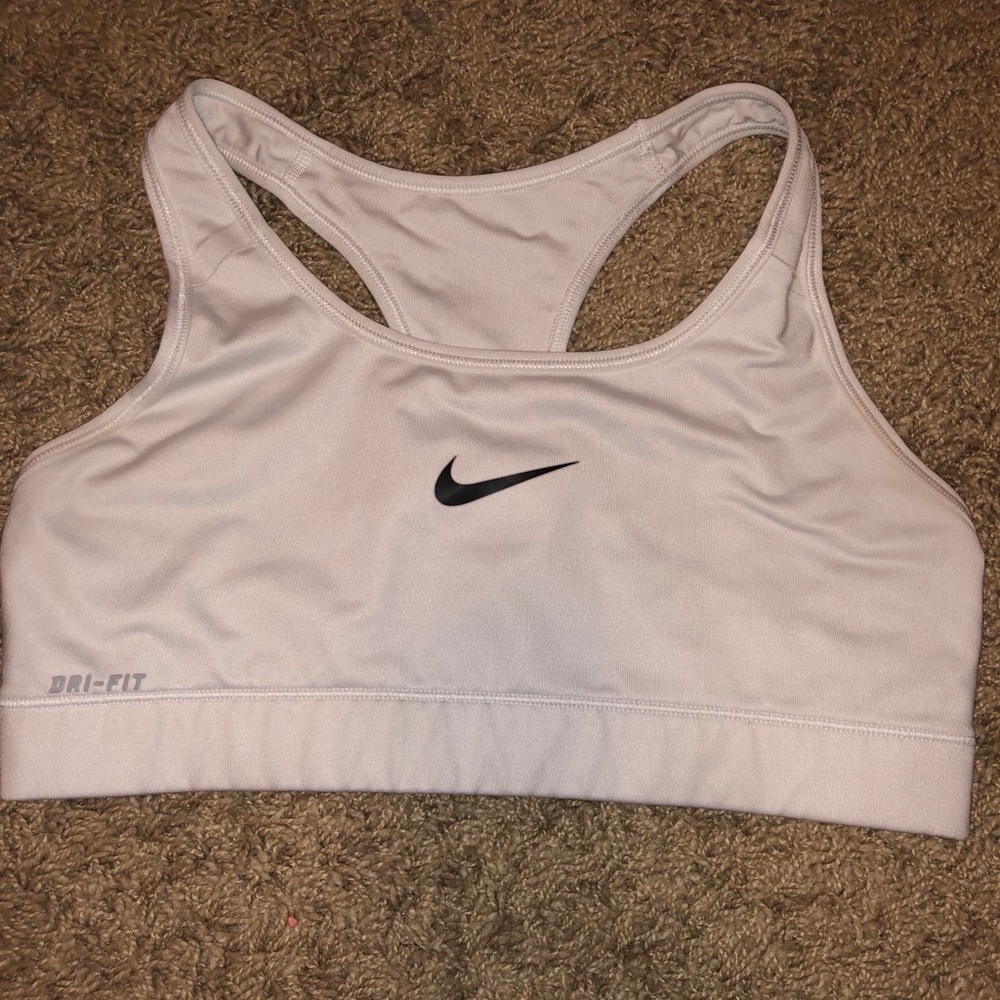 Nike sports bra medium
